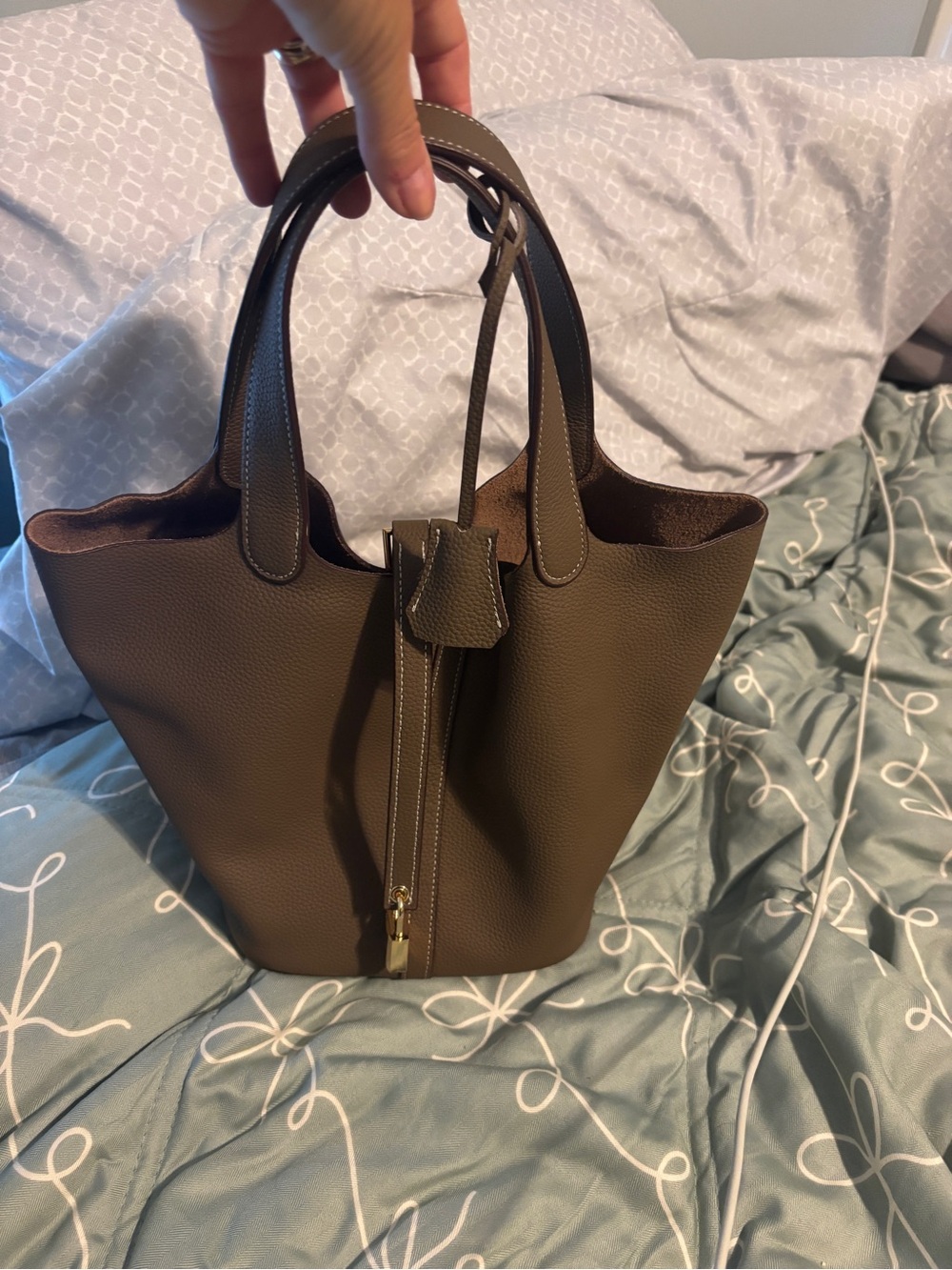 Structured luxury Taupe Pebbled Leather Tote with Gold Accent - Picture 14 of 14
